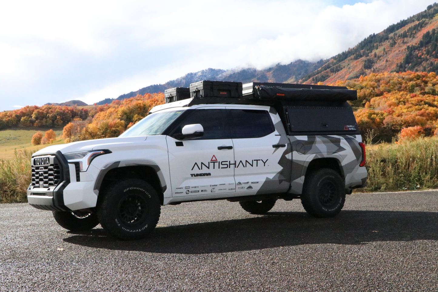 DEMO UNIT: 2022-Current Tundra 5' DWELL SHELL