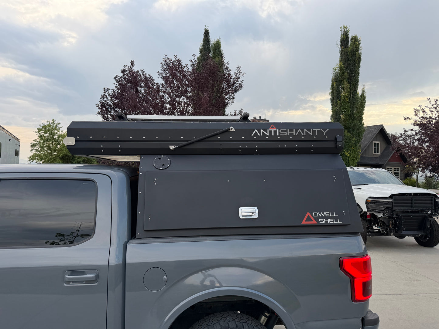 DWELL SHELL 2009-Current F150 5.5' bed(will fit other 5.5' beds)