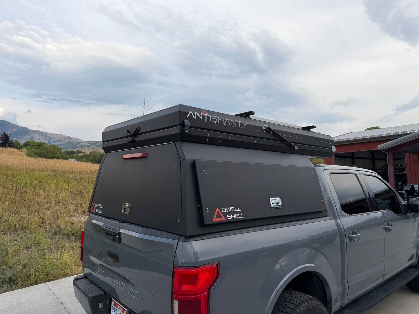 DWELL SHELL 2009-Current F150 5.5' bed(will fit other 5.5' beds)