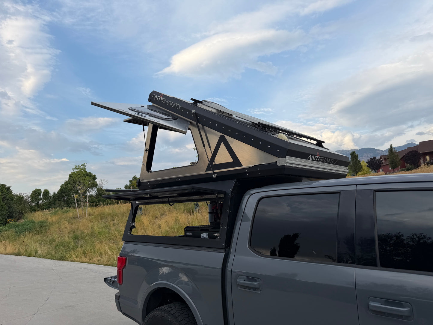 DWELL SHELL 2009-Current F150 5.5' bed(will fit other 5.5' beds)