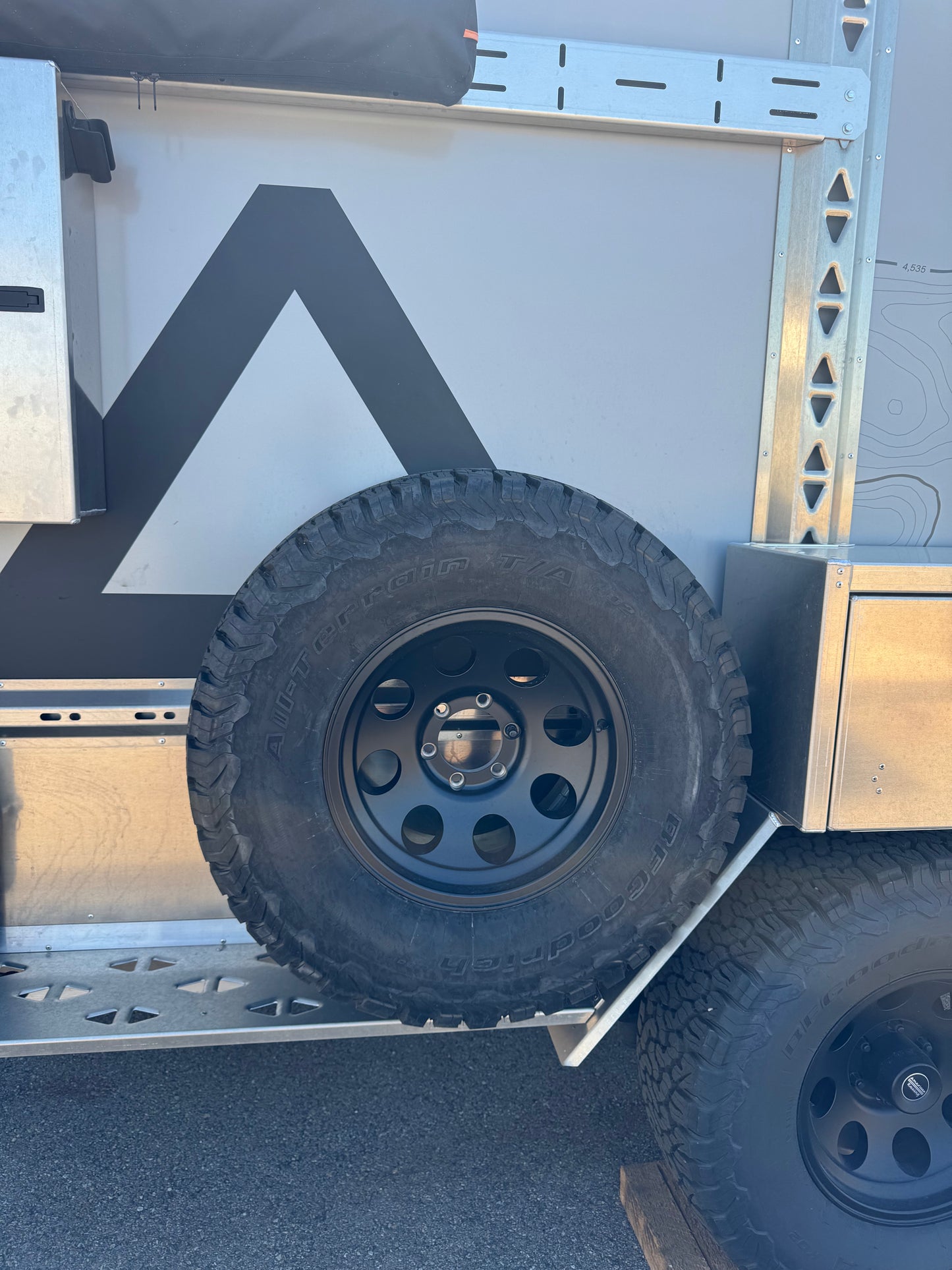 Side Rack Spar Side Mount Spare Tire Rack – ANTISHANTY