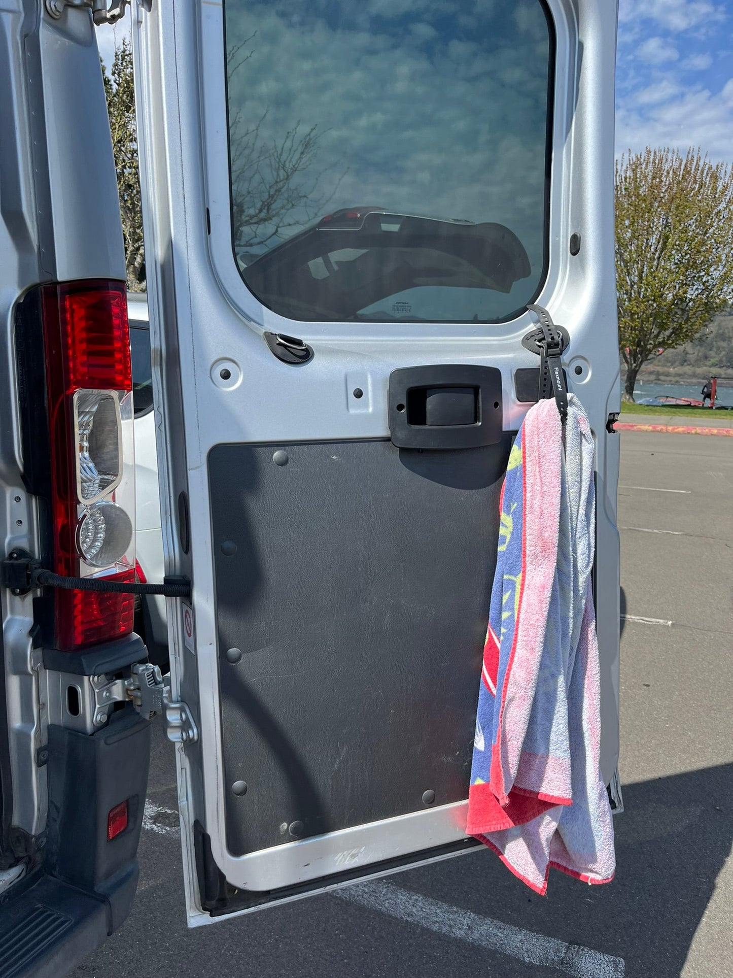 FLEXMOUNT™ Adhesive Anchors